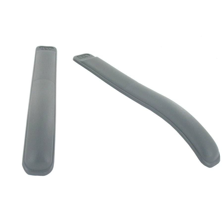 2 protections grises autocollantes pour pare-chocs 25,5 x 3,2 cm NORAUTO -  Norauto